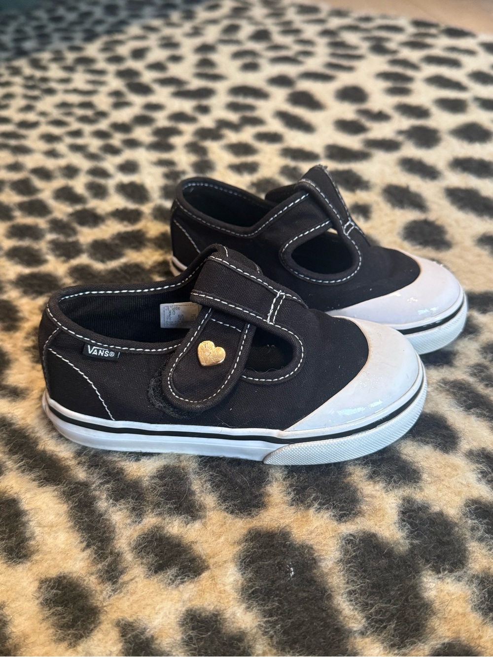 Vans Kids Black Canvas Mary Jane Sneakers with Gold Heart
